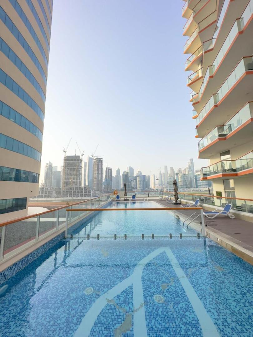 Aws Holiday Homes - Luxurious 2Br In Business Bay Dubai Exterior photo